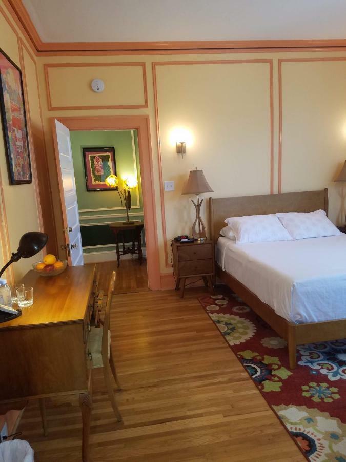 The York Chester Inn 가스토이나 외부 사진
