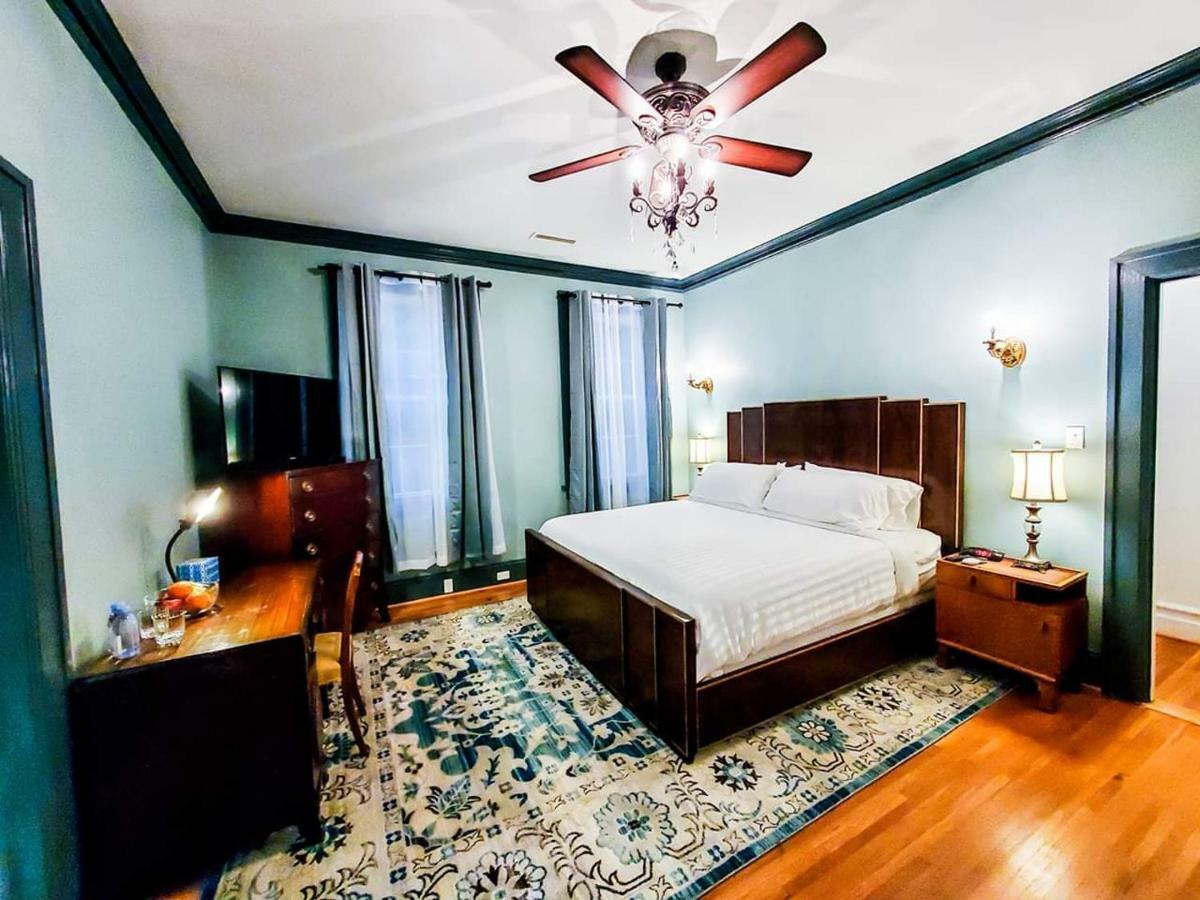 The York Chester Inn 가스토이나 외부 사진